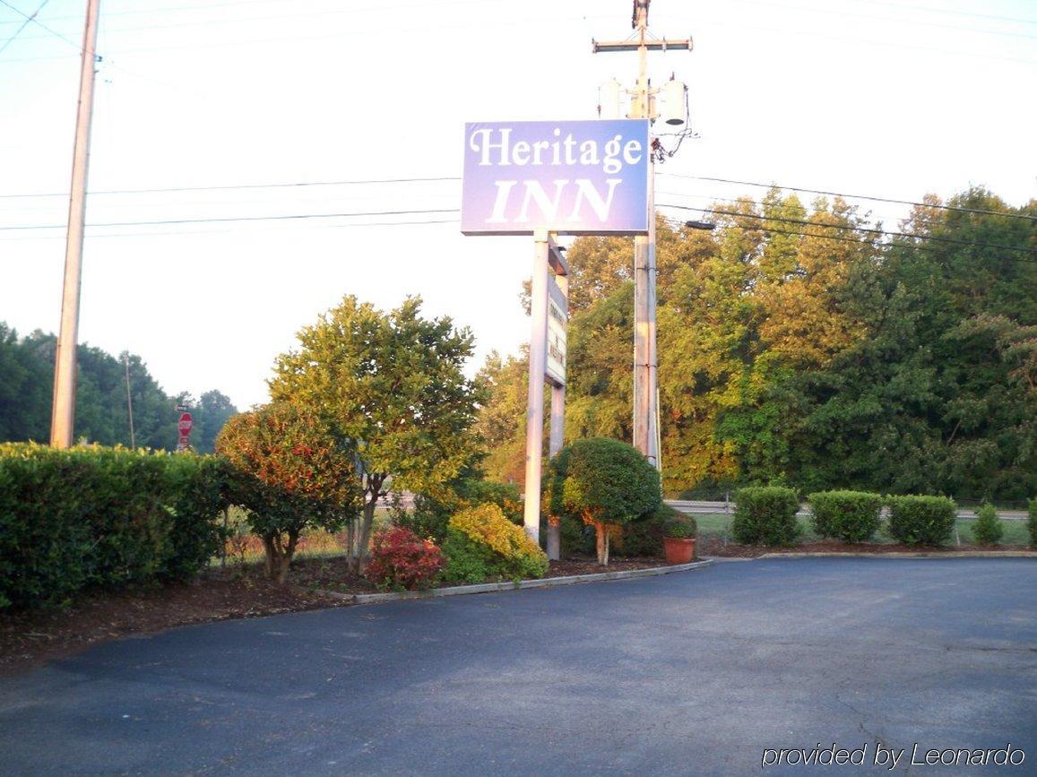 The Heritage Inn, Inc Huntingdon Экстерьер фото