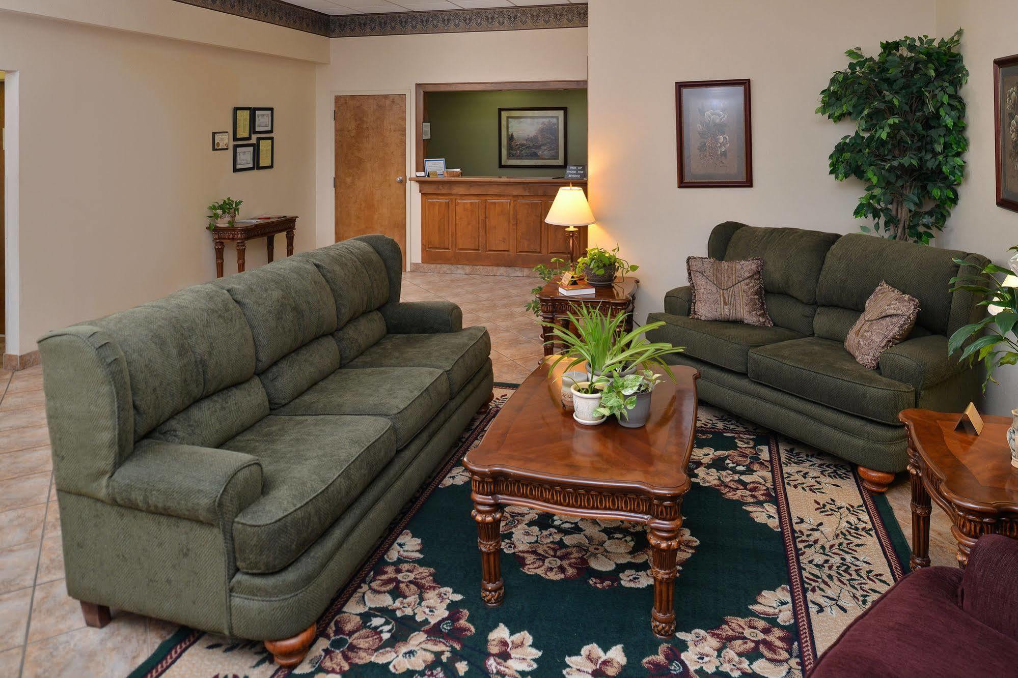 The Heritage Inn, Inc Huntingdon Экстерьер фото